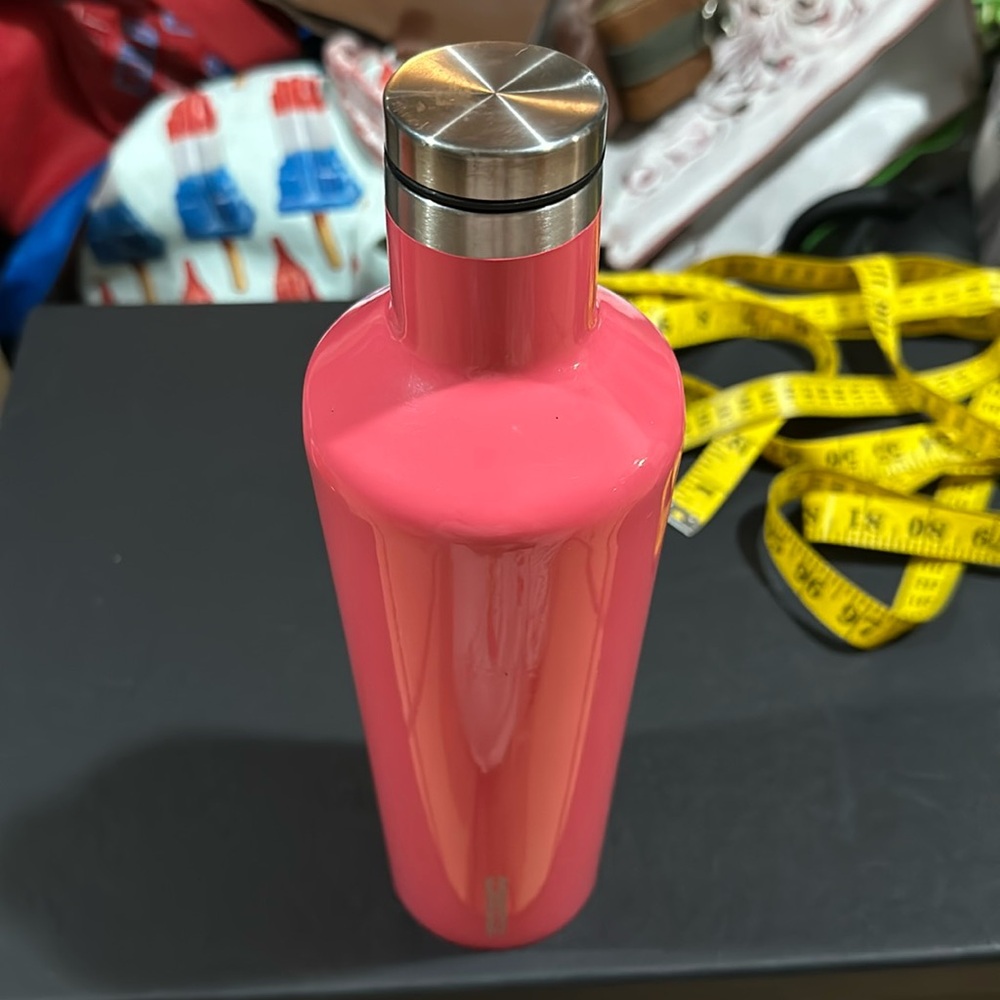 CORKCICLE 25 oz/750 ml large canteen stainless leak proof water bottle PINK